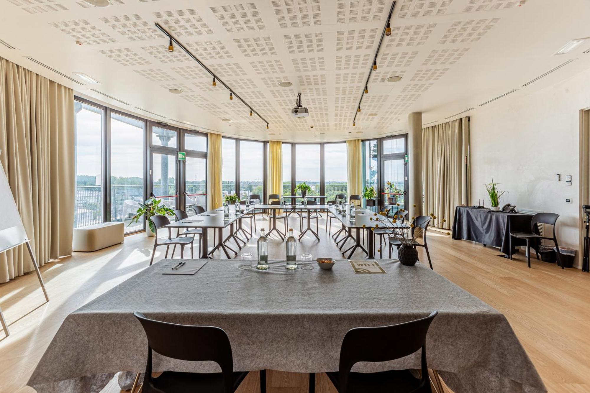 New Ipoint Hotel San Giovanni in Persiceto Eksteriør billede